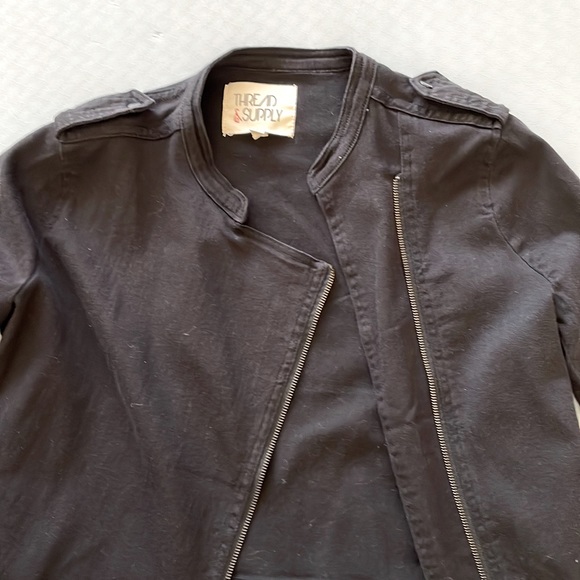 Women’s jacket - Picture 2 of 10